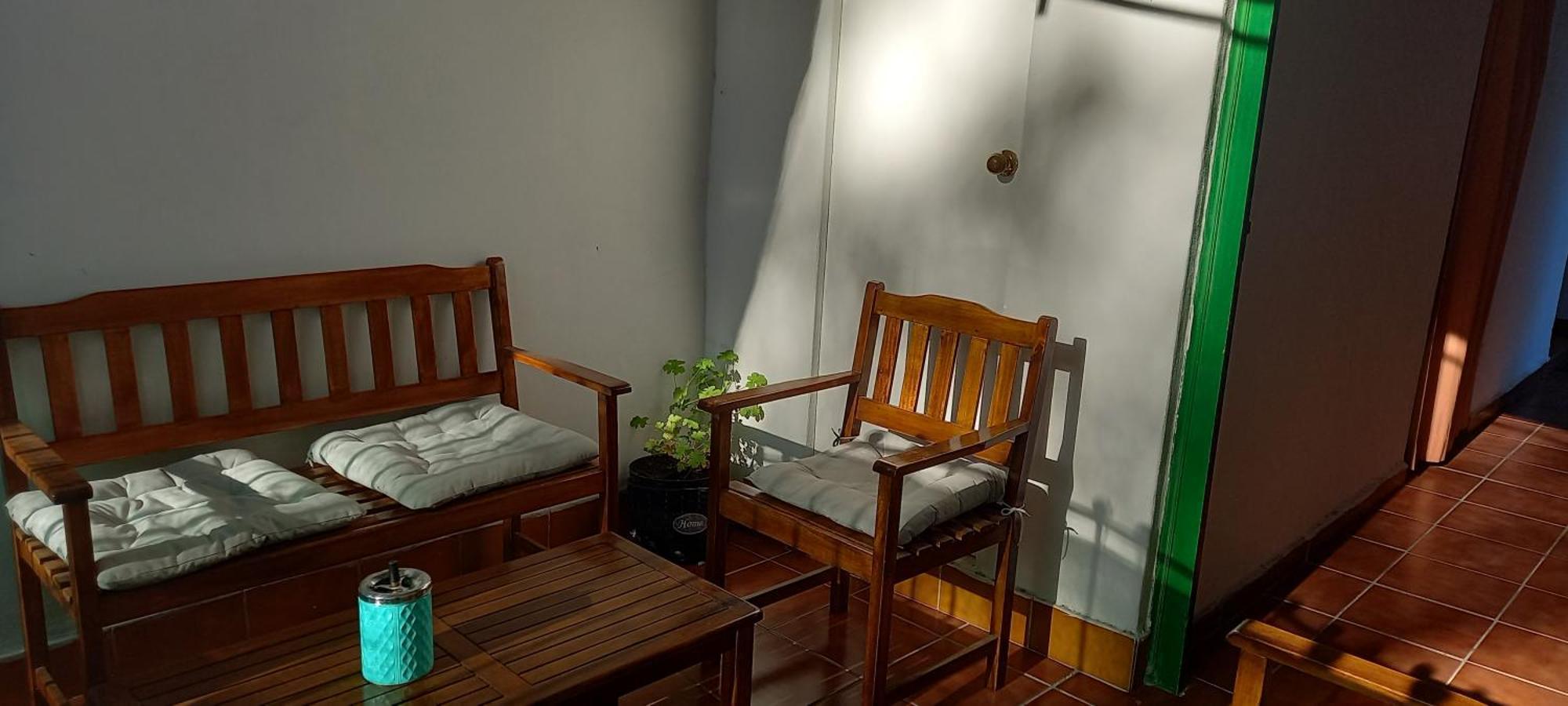 Отель Casa Inocencio Эль-Пуэрто-де-Санта-Мария Экстерьер фото