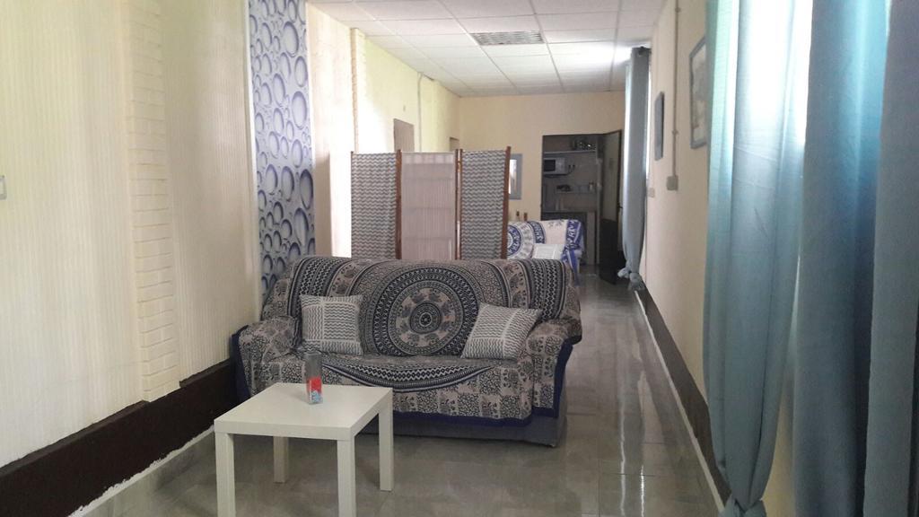 Отель Casa Inocencio Эль-Пуэрто-де-Санта-Мария Экстерьер фото